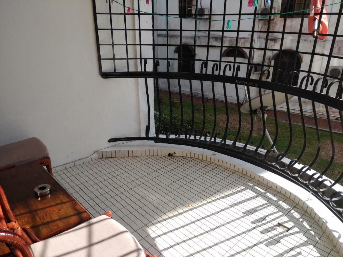 Seri Lagenda Apartment Kuah Exterior photo